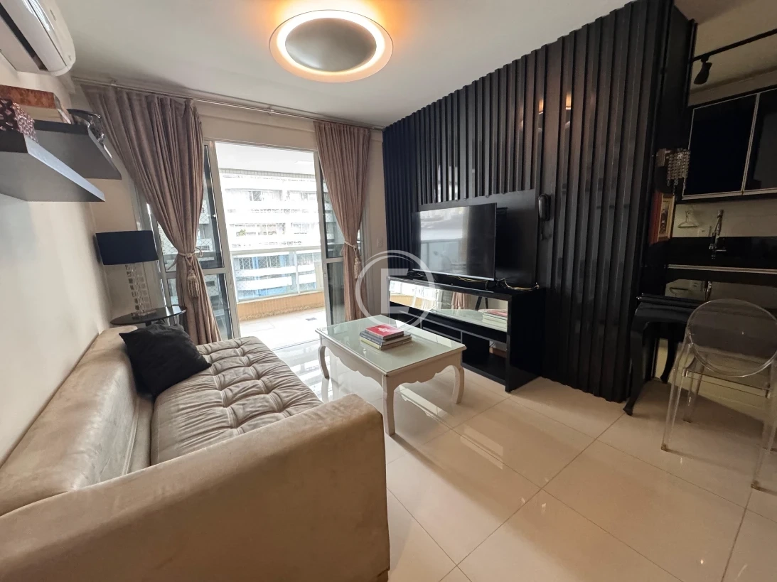 Apartamento em Centro, Florianópolis. 3 quartos, 94m². Imagem 2 de 29