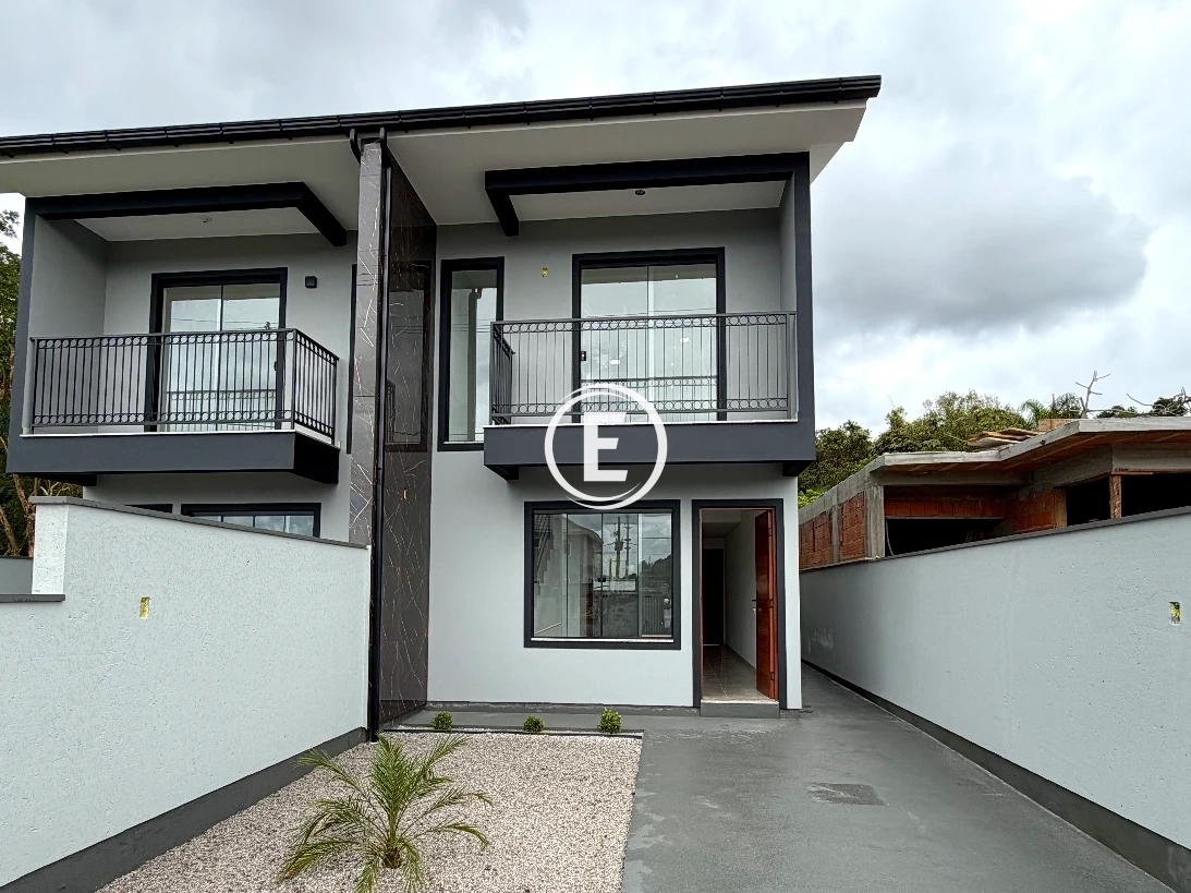 Sobrado Geminado em Loteamento Vivenda dos Açores, Sāo José. 2 quartos, 85m². Imagem 1 de 14