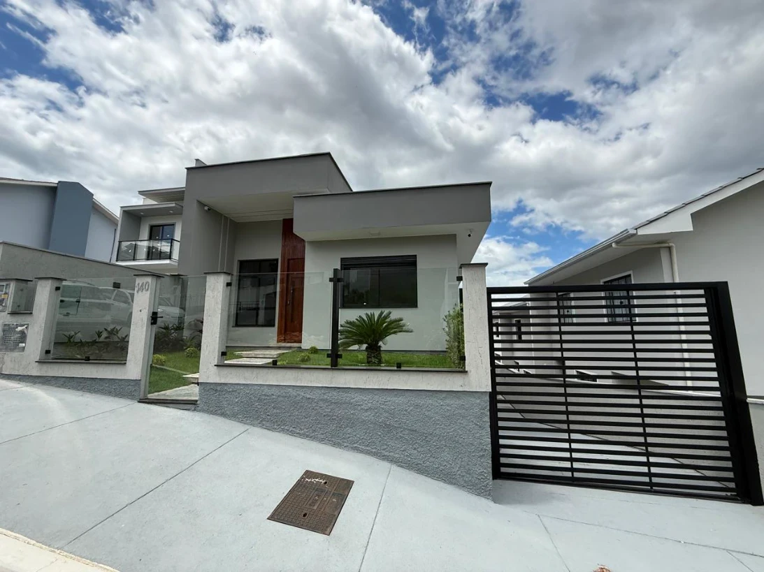 Casa em Potecas, São josé. 3 quartos, 180m². Imagem 1 de 17