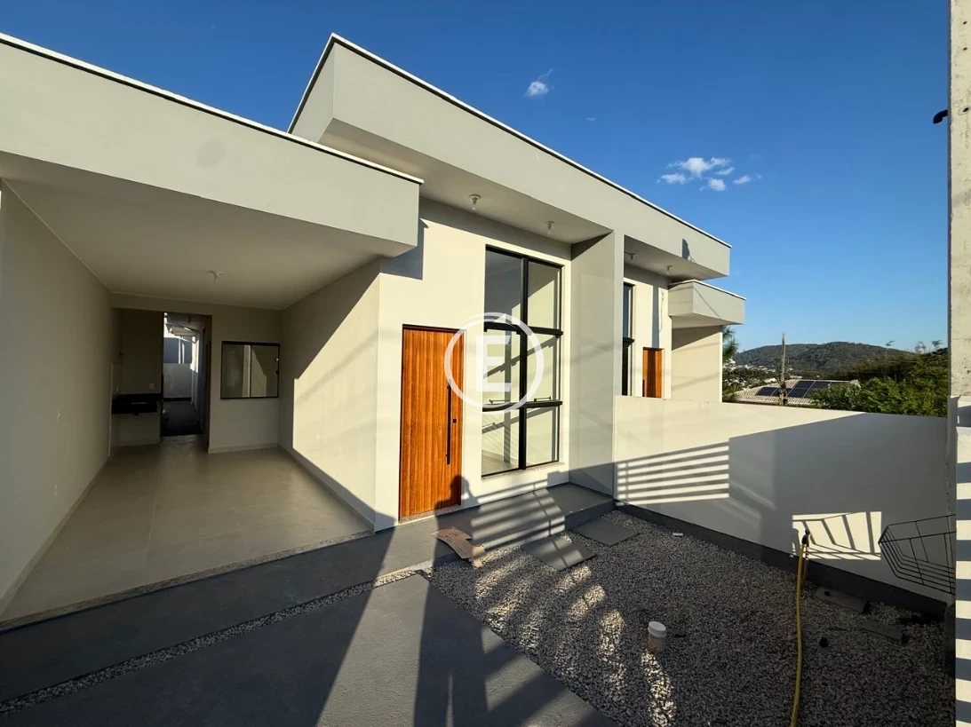 Casa Geminada em Potecas, São José. 2 quartos, 65m². Imagem 2 de 11