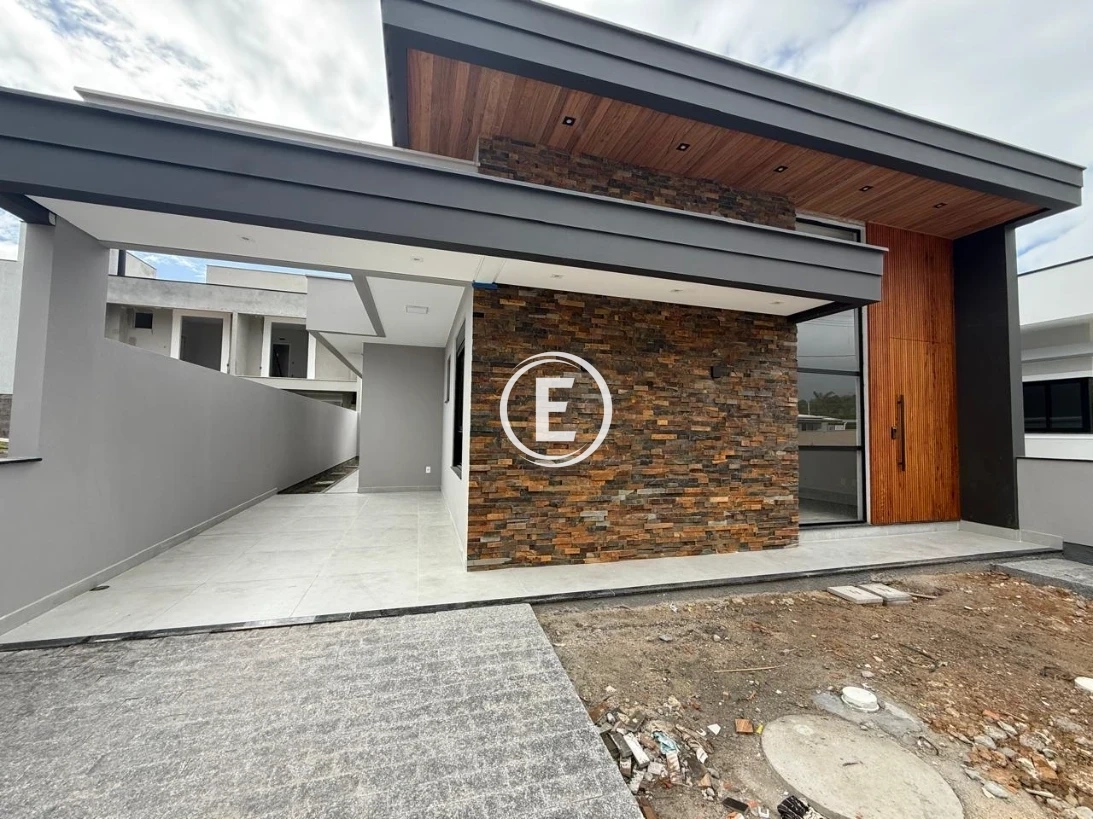 Casa em Forquilhas, São José. 3 quartos, 95m². Imagem 1 de 10