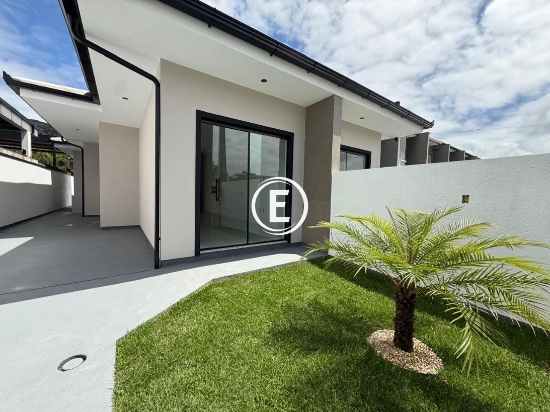 Casa Geminada em Colônia Santana, São José. 2 quartos, 56m². Imagem 2 de 12