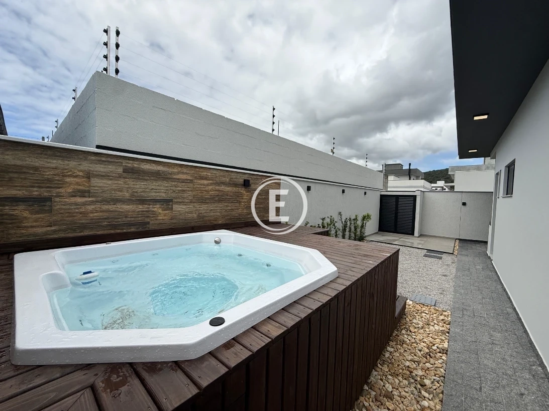 Casa em Colônia Santana, São José. 3 quartos, 126m². Imagem 9 de 11