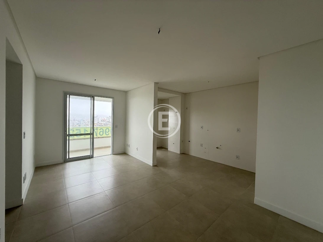 Apartamento em Capoeiras, Florianópolis. 2 quartos, 73m². Imagem 3 de 11