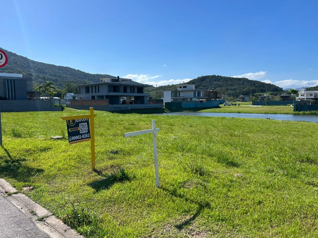 Terreno em , . 0 quartos, 0m². Imagem 1 de 5