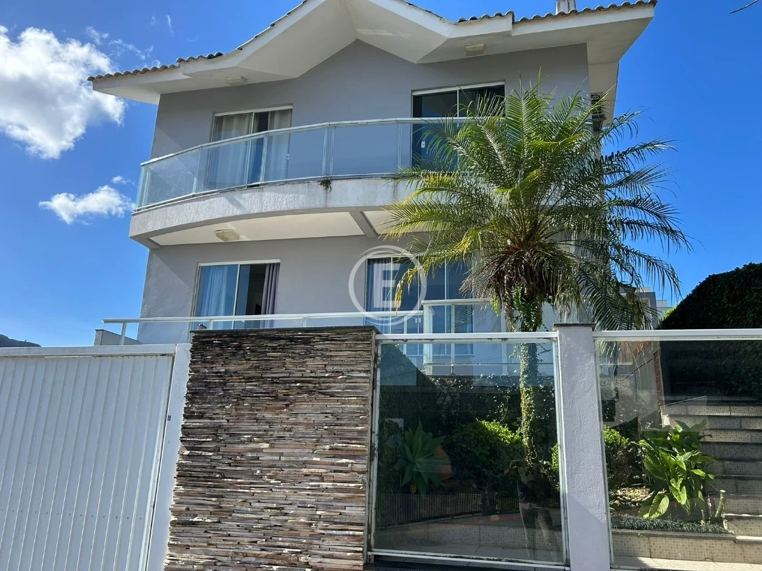 Casa em Pedra Branca, Palhoça. 3 quartos, 170m². Imagem 1 de 15