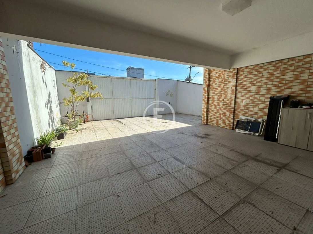 Casa em Pedra Branca, Palhoça. 3 quartos, 170m². Imagem 2 de 15