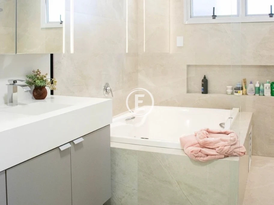 Casa em Pedra Branca, Palhoça. 3 quartos, 279m². Imagem 9 de 11