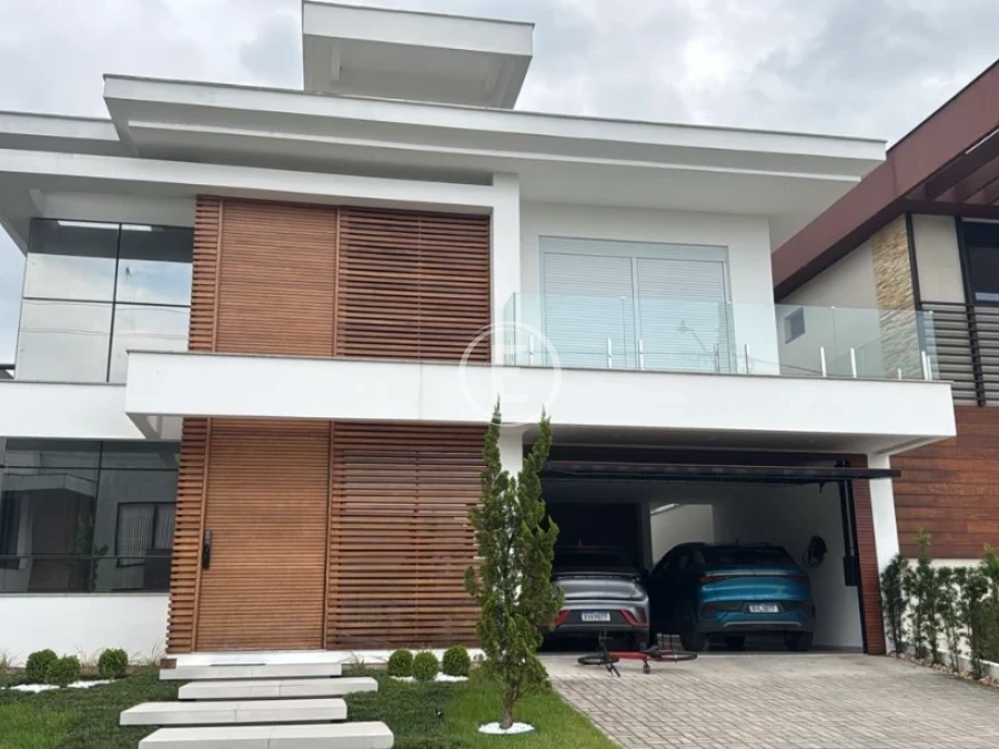 Casa em Pedra Branca, Palhoça. 3 quartos, 279m². Imagem 1 de 11