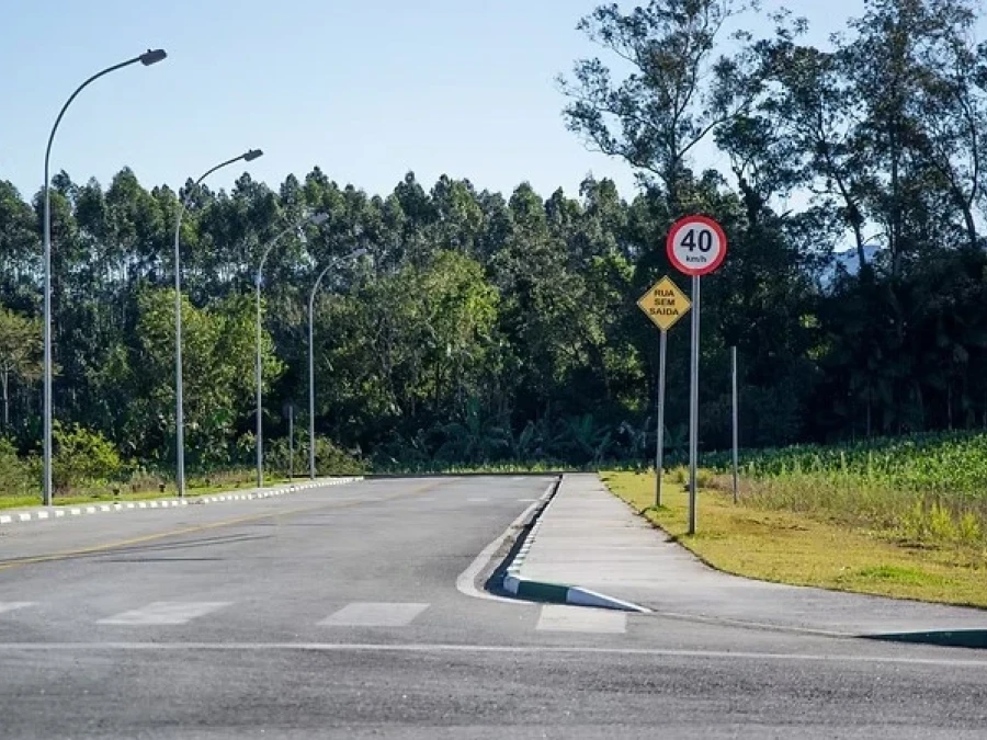 Terreno em Vila Becker, Santo Amaro da Imperatriz. 0 quartos, 0m². Imagem 4 de 6