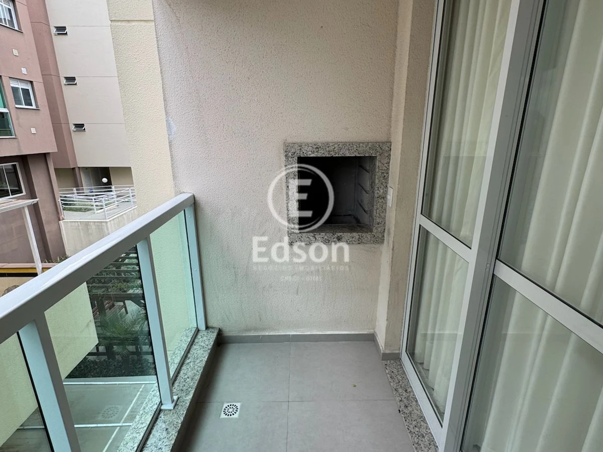 Apartamento em Centro, São José. 2 quartos, 63m². Imagem 3 de 12