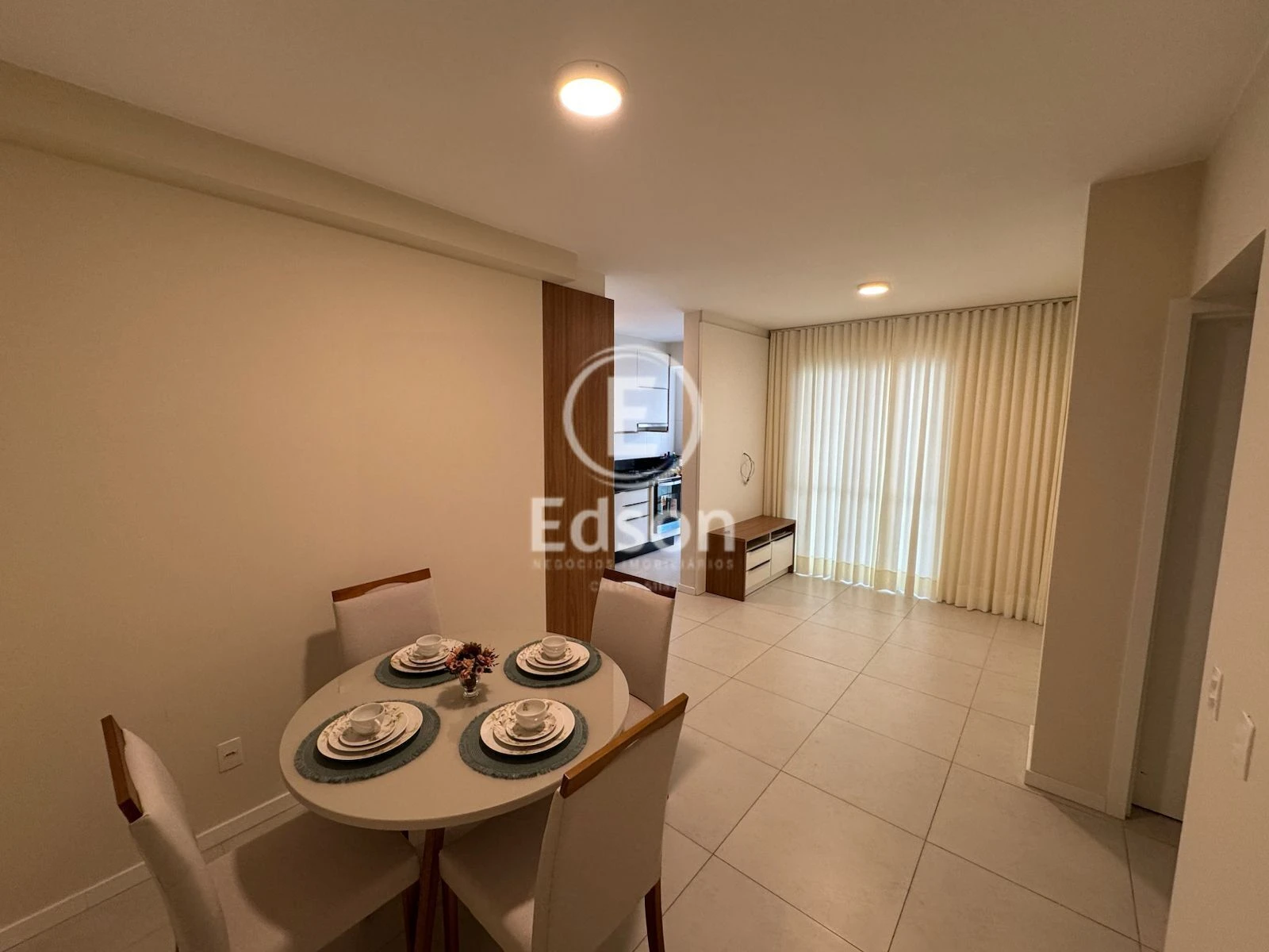Apartamento em Centro, São José. 2 quartos, 63m². Imagem 6 de 12