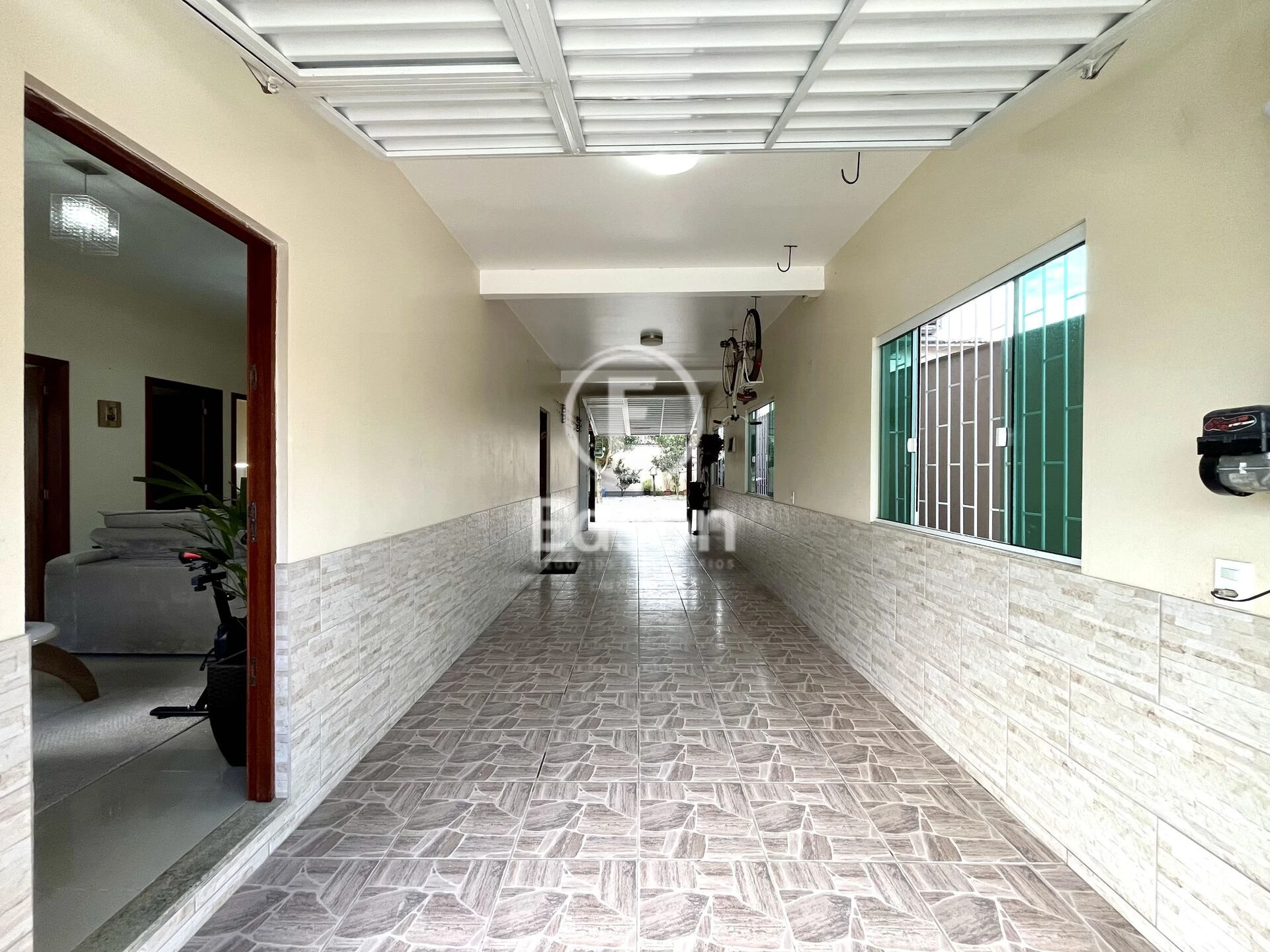 Casa em Forquilhinha, São José. 2 quartos, 165m². Imagem 3 de 16