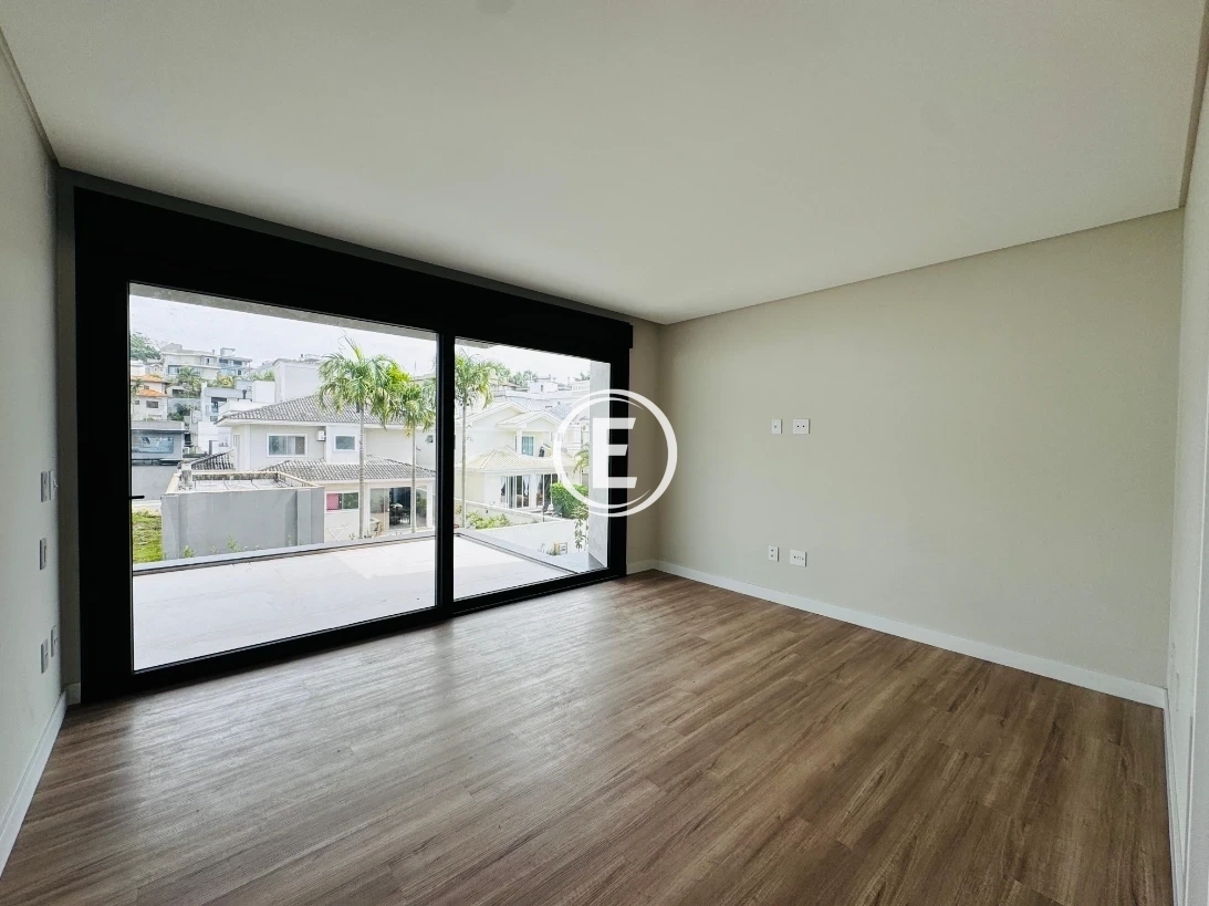 Casa em Pedra Branca, Palhoça. 3 quartos, 266m². Imagem 7 de 18