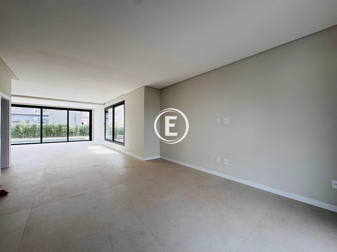 Casa em Pedra Branca, Palhoça. 3 quartos, 266m². Imagem 2 de 18