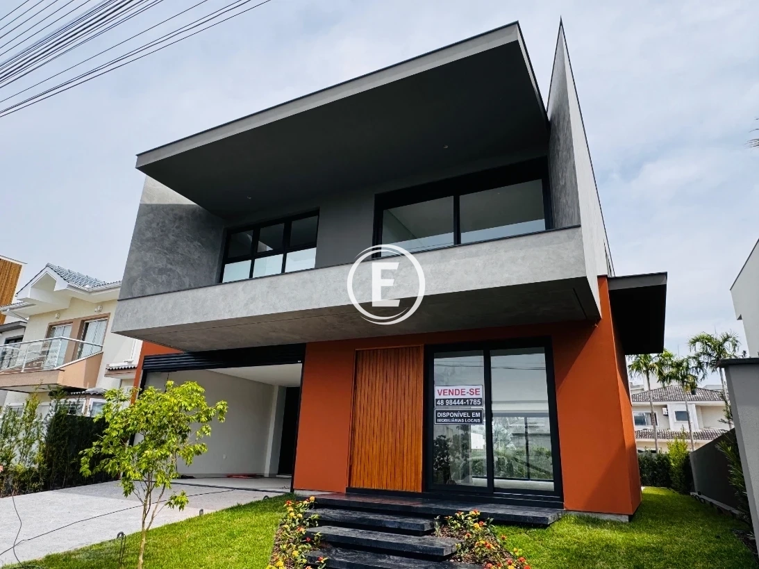 Casa em Pedra Branca, Palhoça. 3 quartos, 266m². Imagem 1 de 18