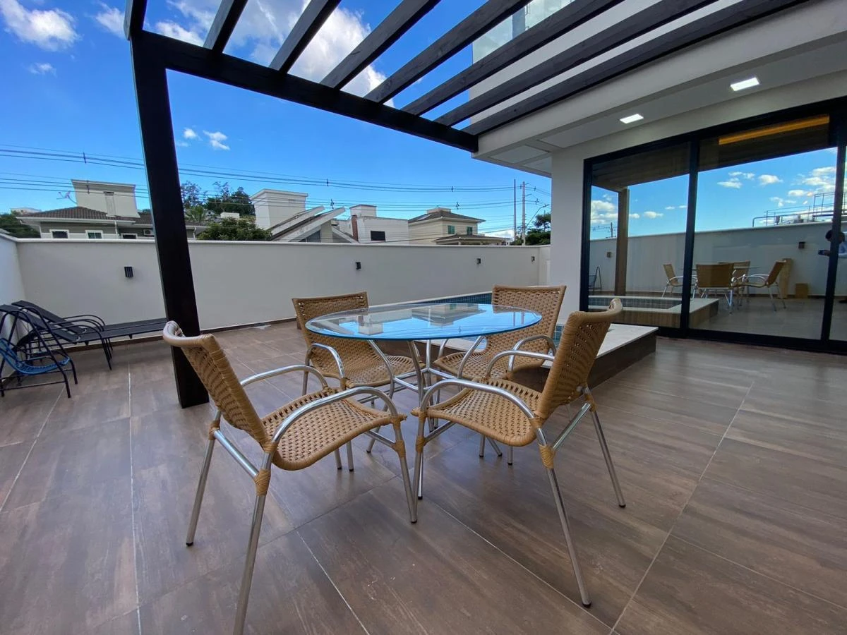 Casa em Pedra Branca, Palhoça. 4 quartos, 400m². Imagem 2 de 22