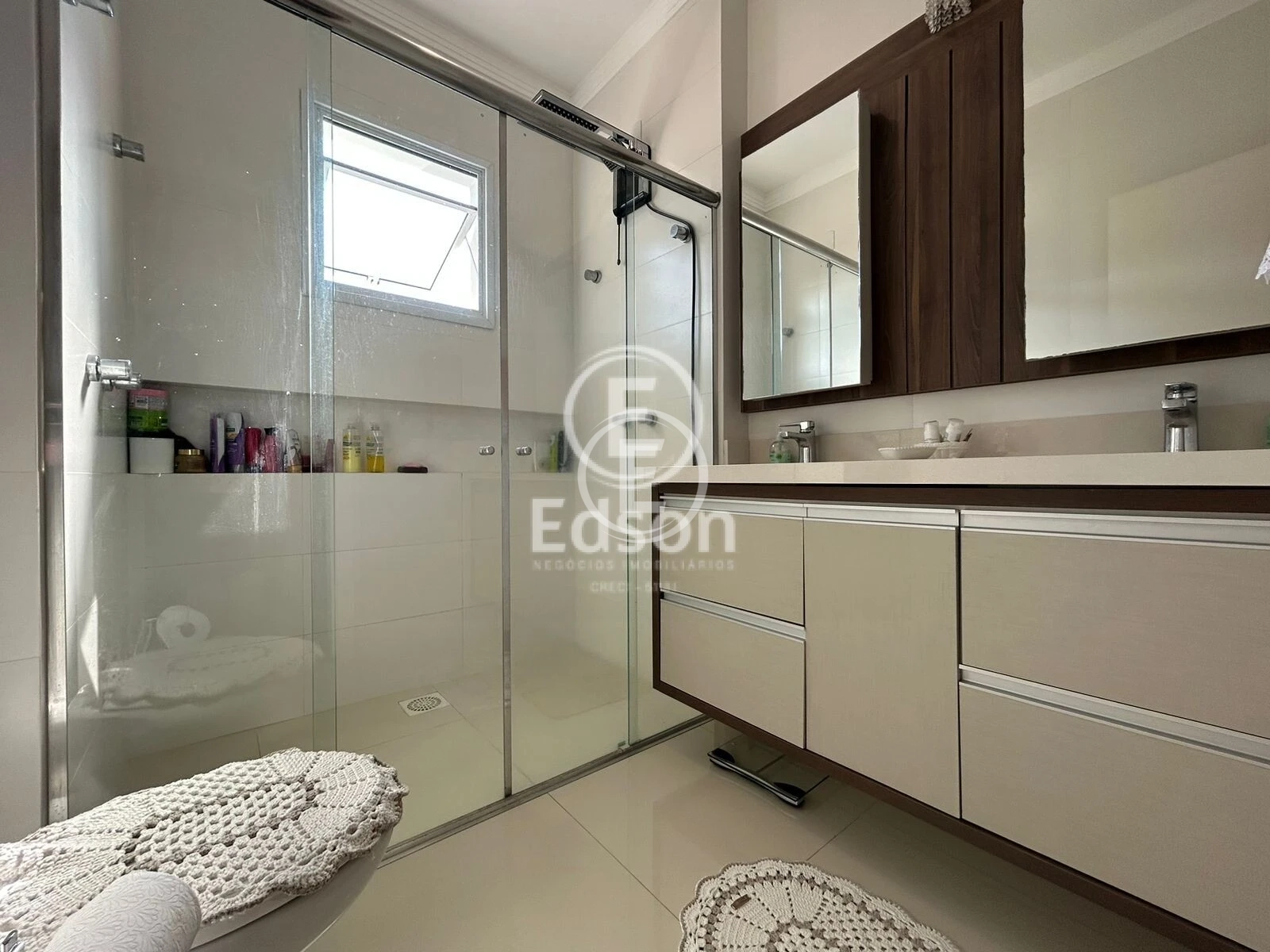 Casa em Pedra Branca, Palhoça. 3 quartos, 247m². Imagem 10 de 17