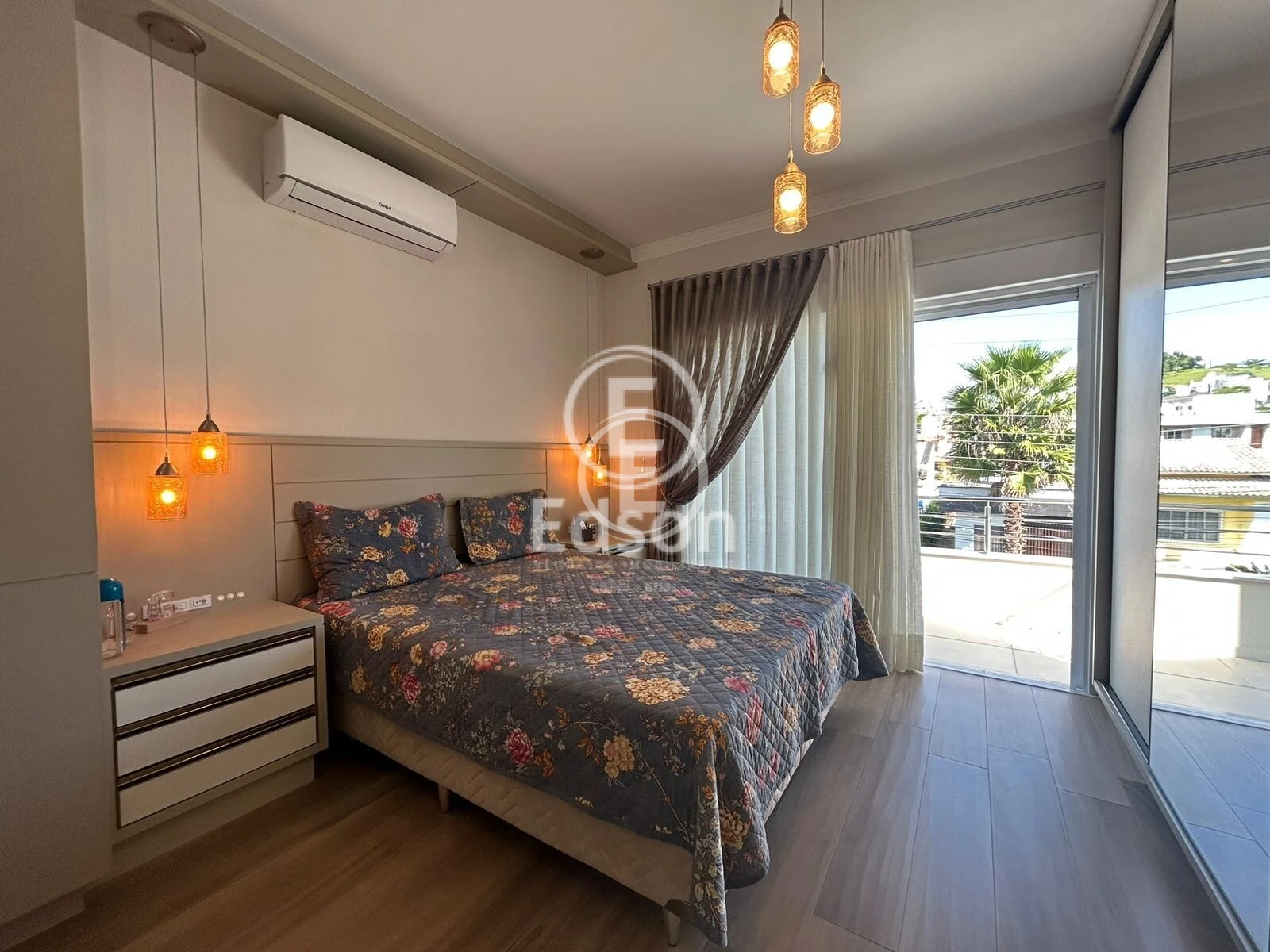 Casa em Pedra Branca, Palhoça. 3 quartos, 247m². Imagem 9 de 17