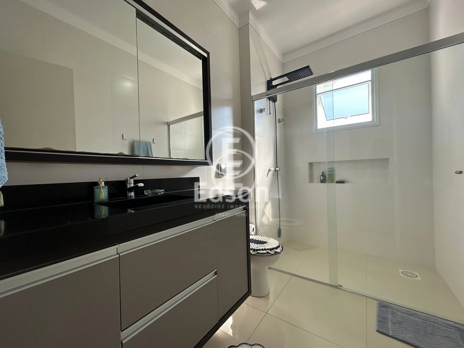 Casa em Pedra Branca, Palhoça. 3 quartos, 247m². Imagem 5 de 17