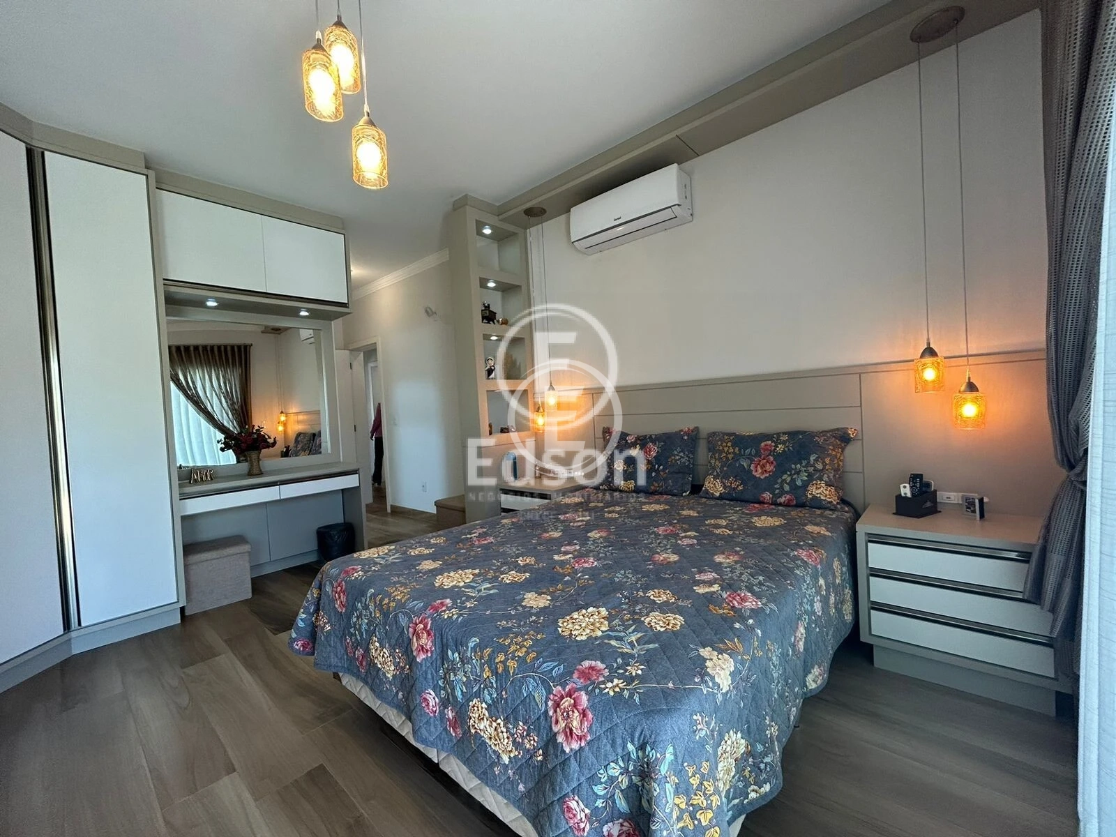 Casa em Pedra Branca, Palhoça. 3 quartos, 247m². Imagem 6 de 17