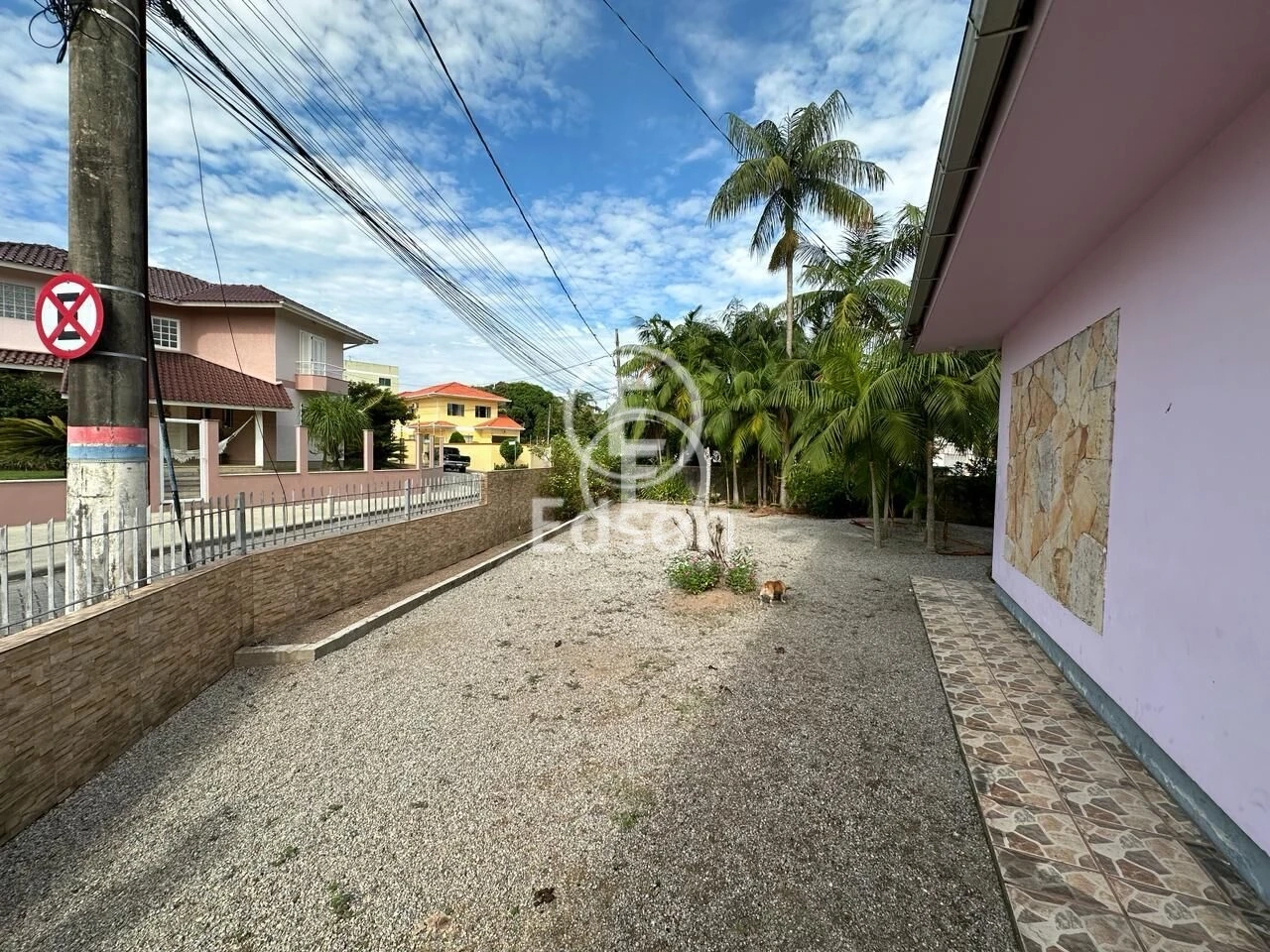 Casa em Aririu, Palhoça. 3 quartos, 2500m². Imagem 3 de 10