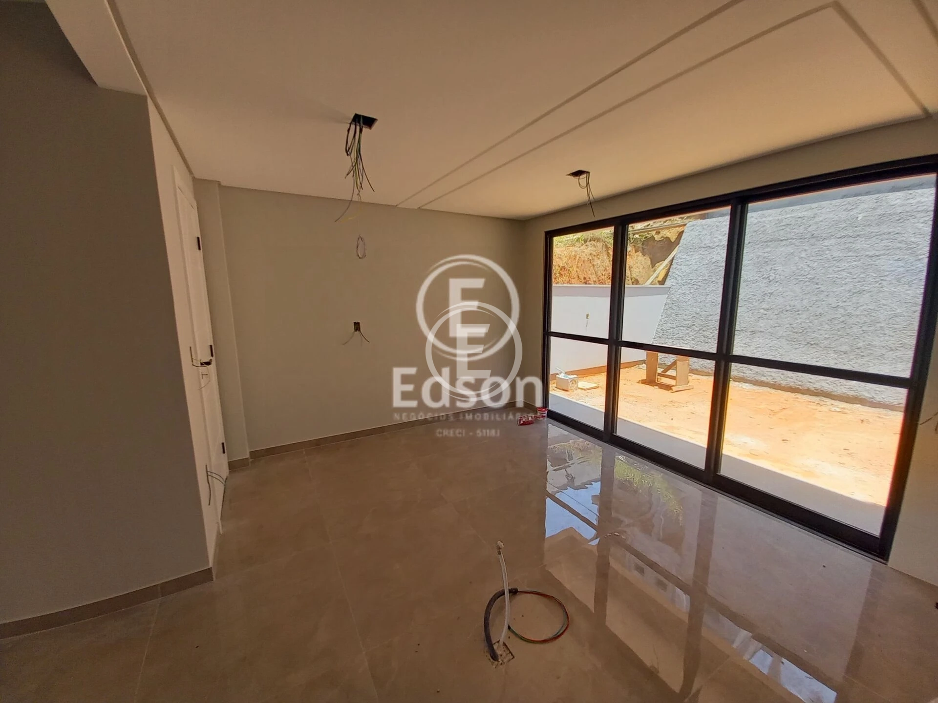 Casa em São Sebastião, Palhoça. 3 quartos, 156m². Imagem 3 de 8