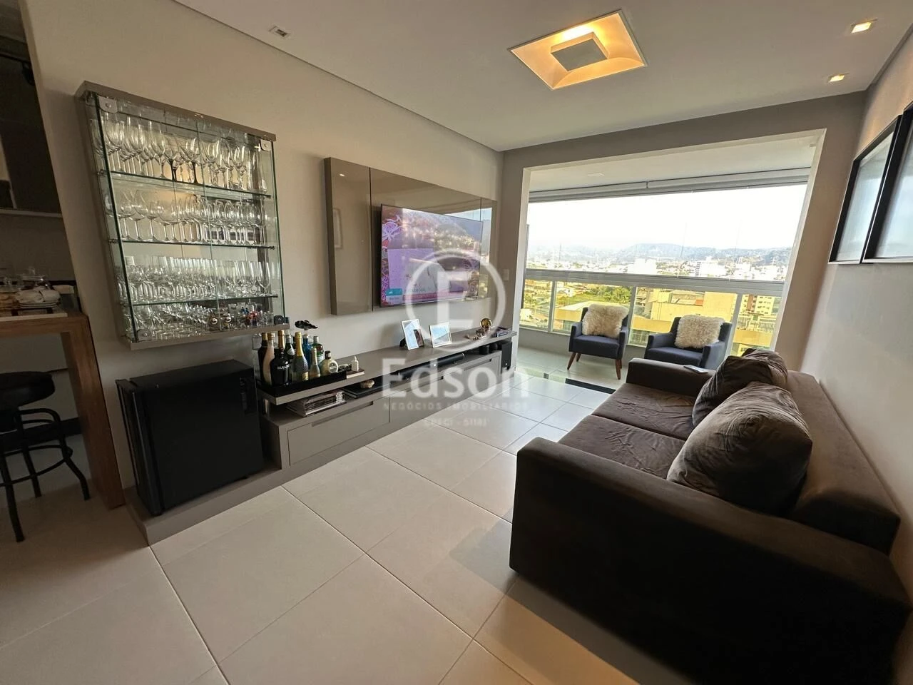 Apartamento em Pagani, Palhoça. 3 quartos, 91m². Imagem 3 de 16