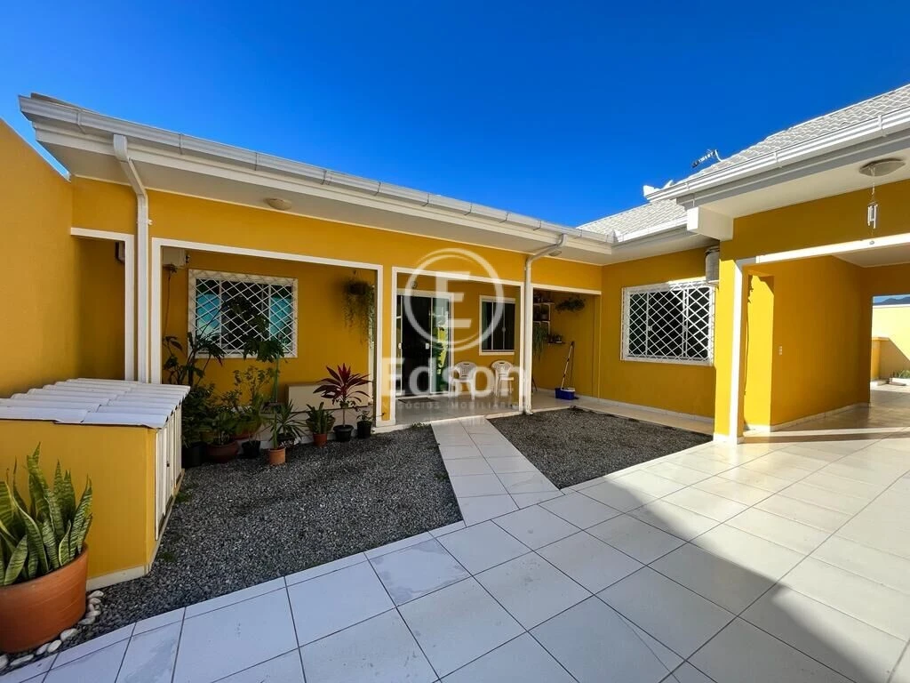 Casa em Barra do Aririú, Palhoça. 3 quartos, 80m². Imagem 1 de 15