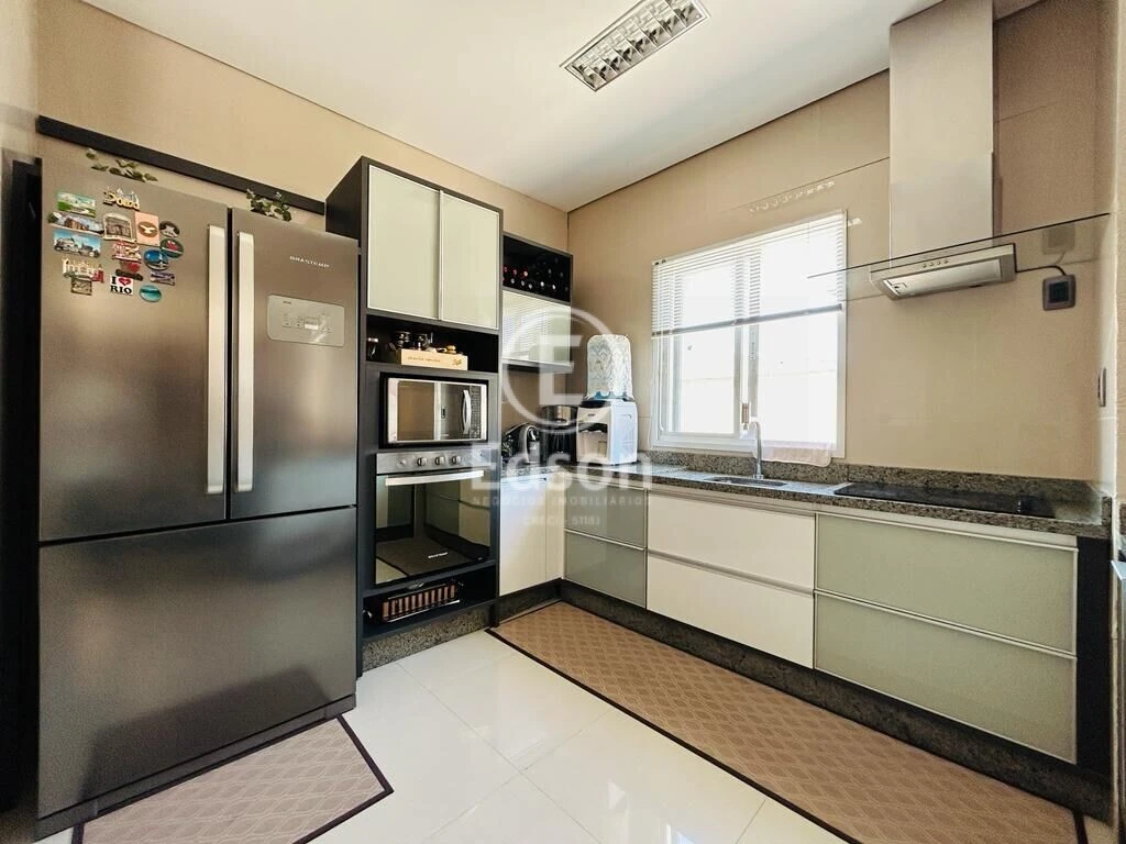 Casa em Pedra Branca, Palhoça. 3 quartos, 240m². Imagem 6 de 19