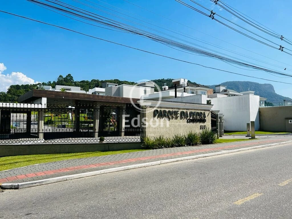 Casa em Pedra Branca, Palhoça. 3 quartos, 240m². Imagem 18 de 19