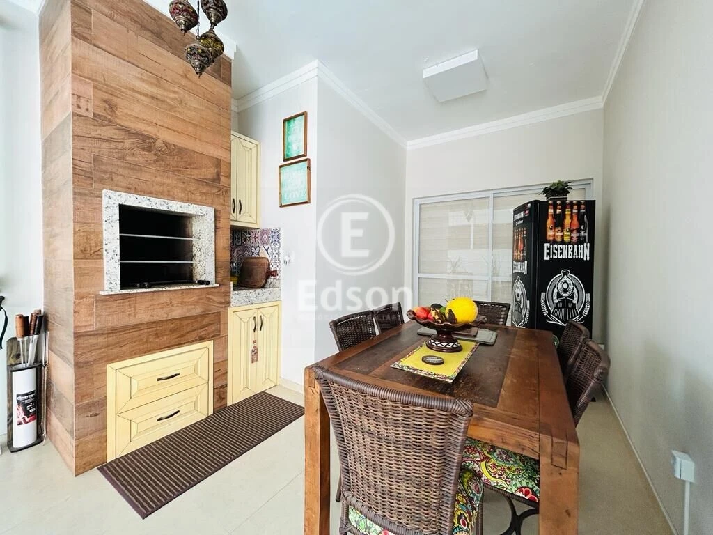 Casa em Pedra Branca, Palhoça. 3 quartos, 240m². Imagem 7 de 19