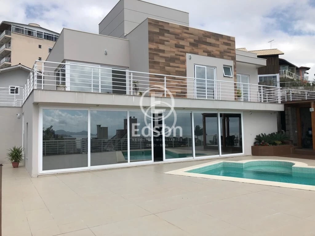 Casa em Agronômica, Florianópolis. 3 quartos, 778m². Imagem 5 de 8