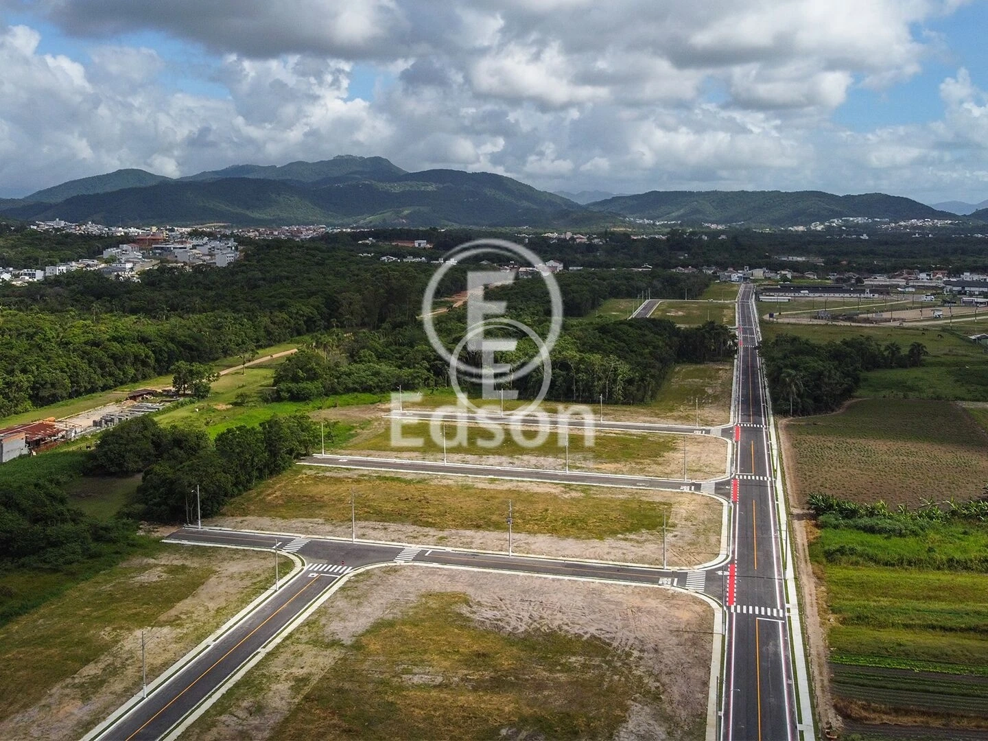 Terreno em Sertão do Maruim, São José. 0 quartos, 374m². Imagem 1 de 4
