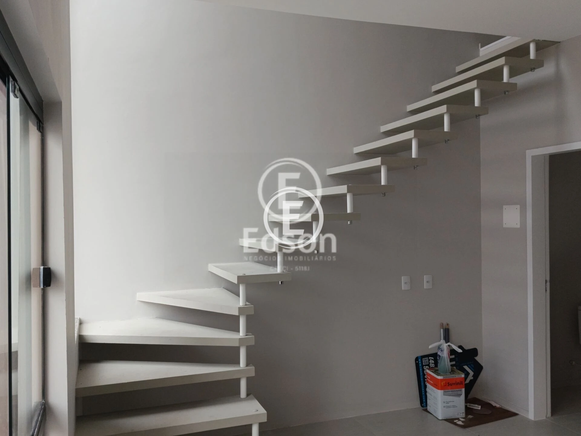 Sobrado Geminado em Ipiranga, São José. 2 quartos, 95m². Imagem 2 de 8