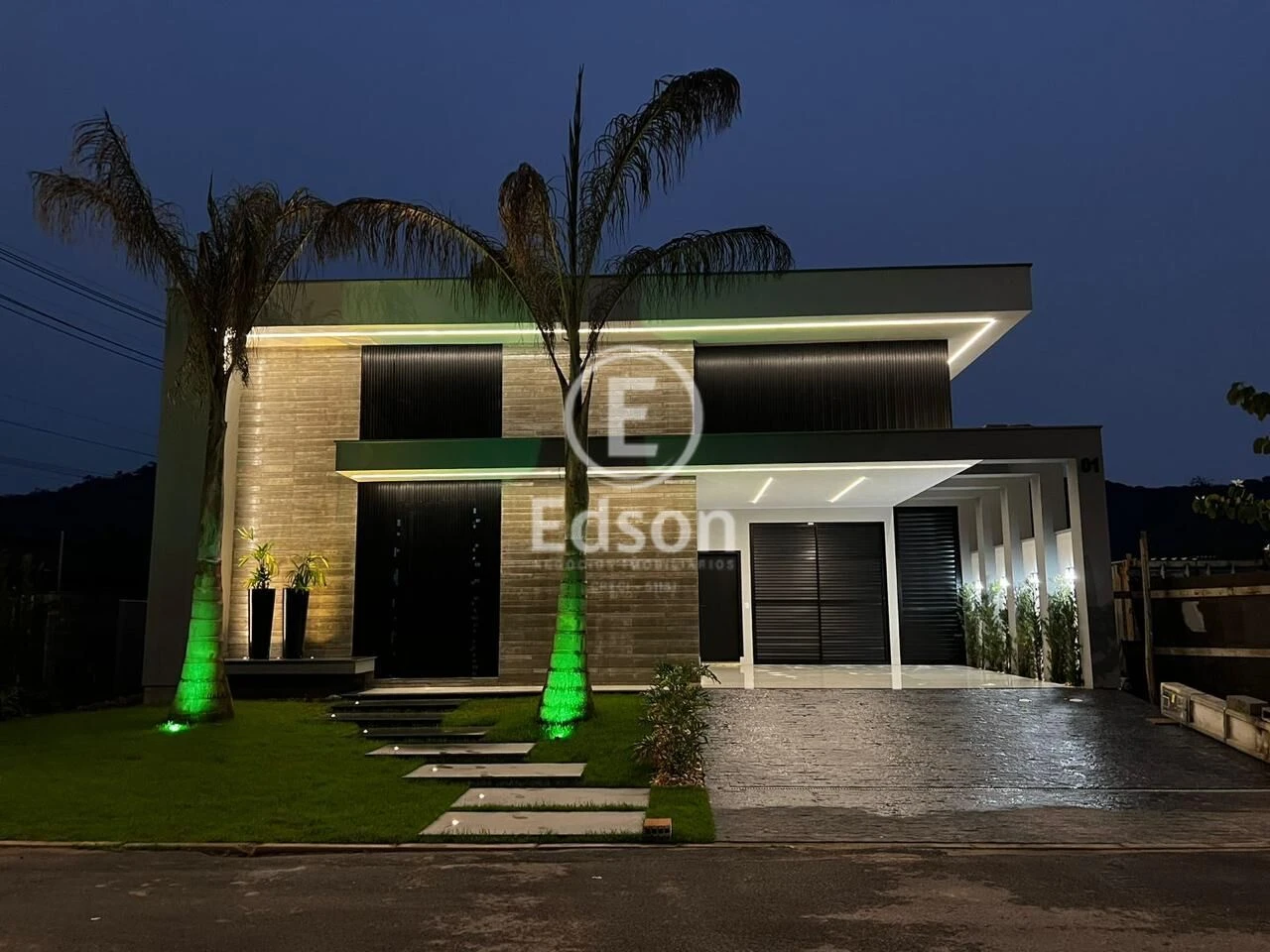 Casa em Pedra Branca, Palhoça. 3 quartos, 174m². Imagem 4 de 12