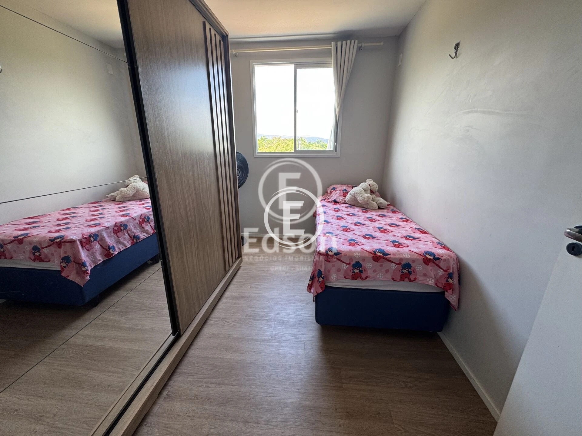 Apartamento em Sertão do Maruim, São José. 2 quartos, 46m². Imagem 4 de 11