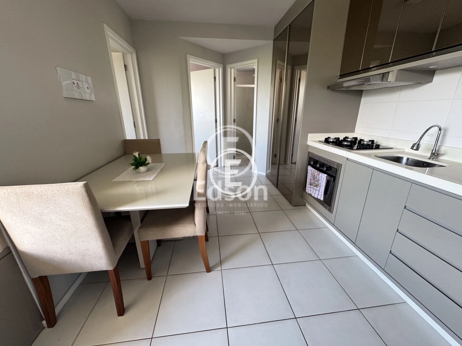 Apartamento em Sertão do Maruim, São José. 2 quartos, 46m². Imagem 3 de 11