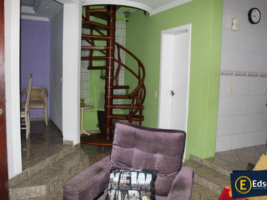 Casa em Pedra Branca, Palhoça. 3 quartos, 190m². Imagem 3 de 15