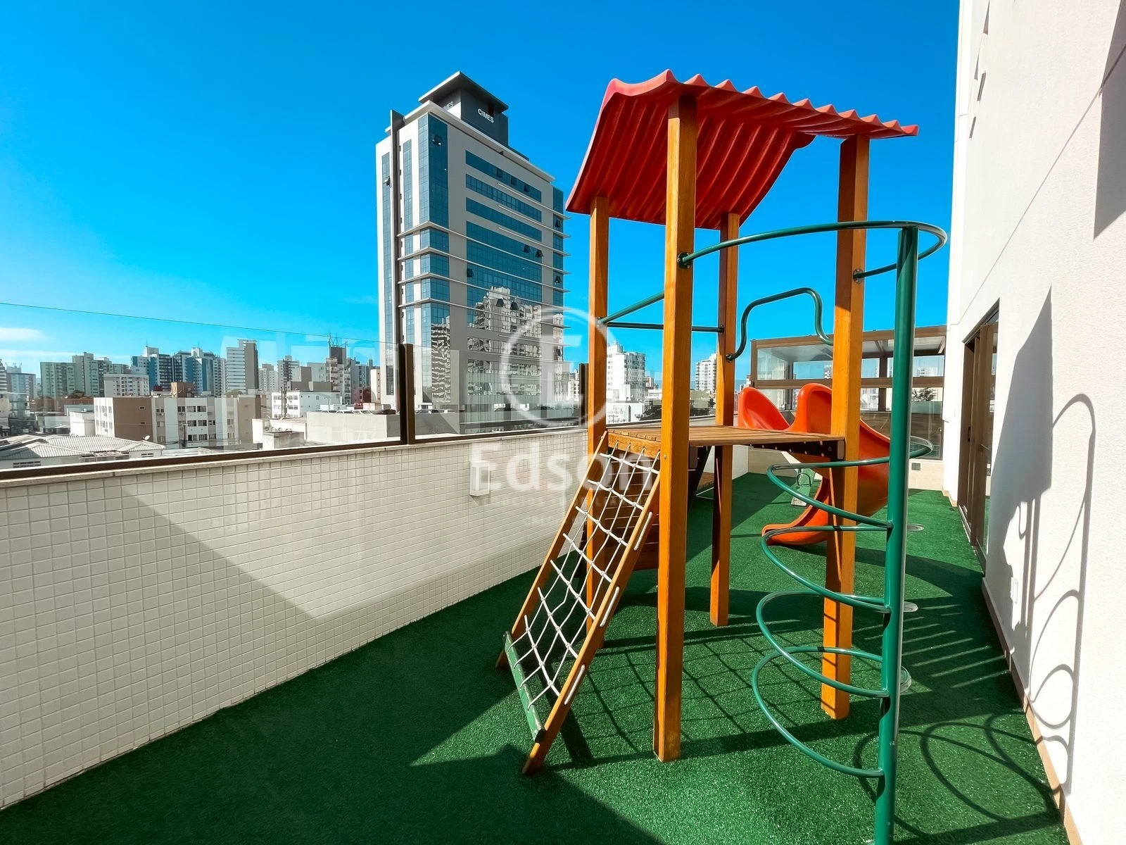 Apartamento em Kobrasol, São José. 3 quartos, 128m². Imagem 15 de 19