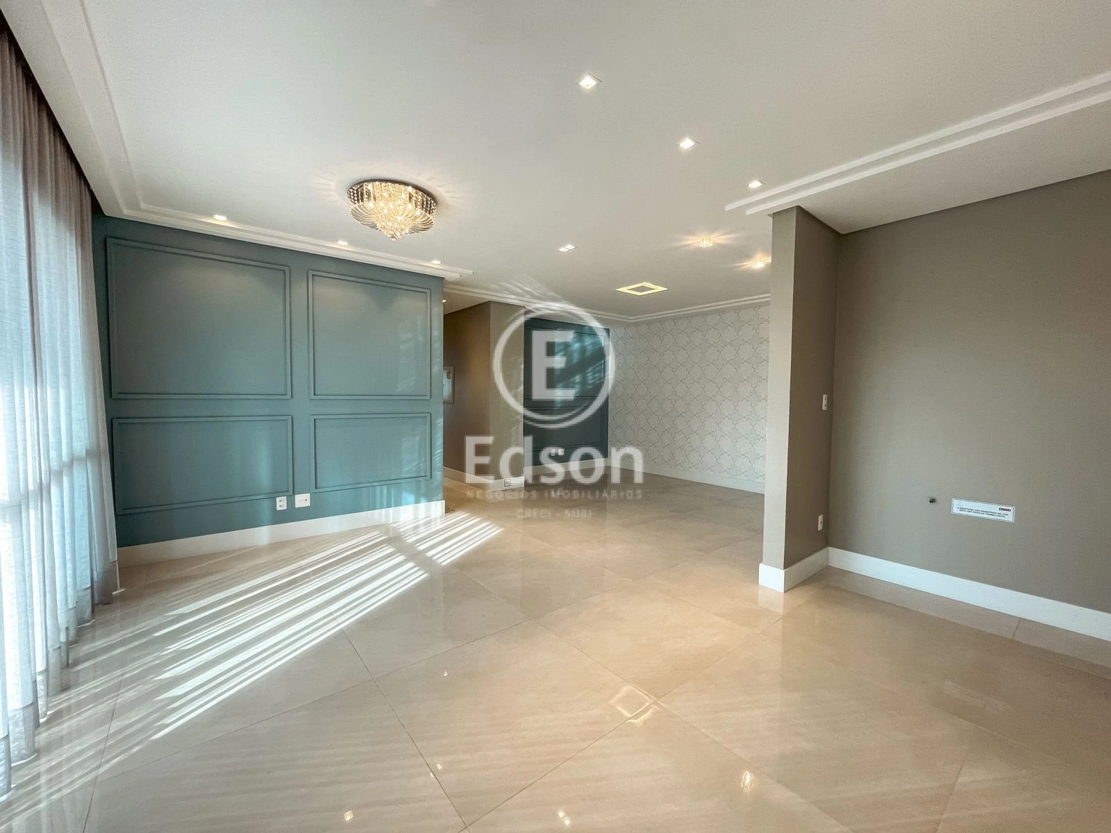 Apartamento em Kobrasol, São José. 3 quartos, 128m². Imagem 2 de 19