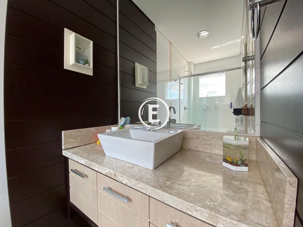 Casa em Pedra Branca, Palhoça. 4 quartos, 420m². Imagem 17 de 23