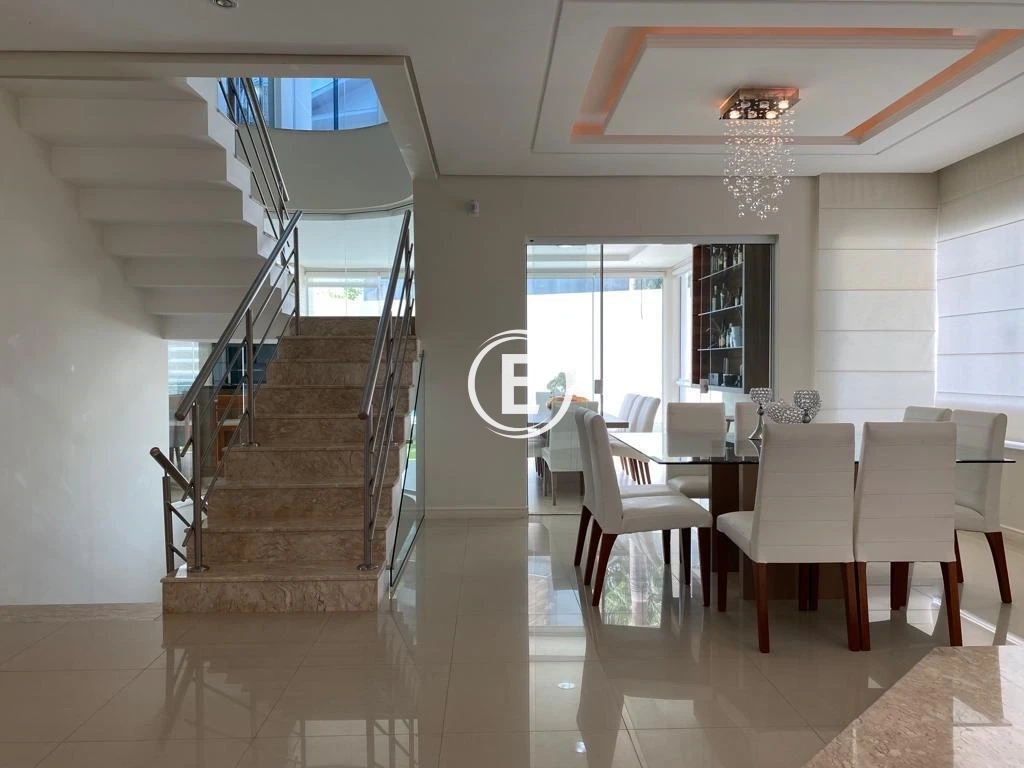 Casa em Pedra Branca, Palhoça. 4 quartos, 420m². Imagem 8 de 23