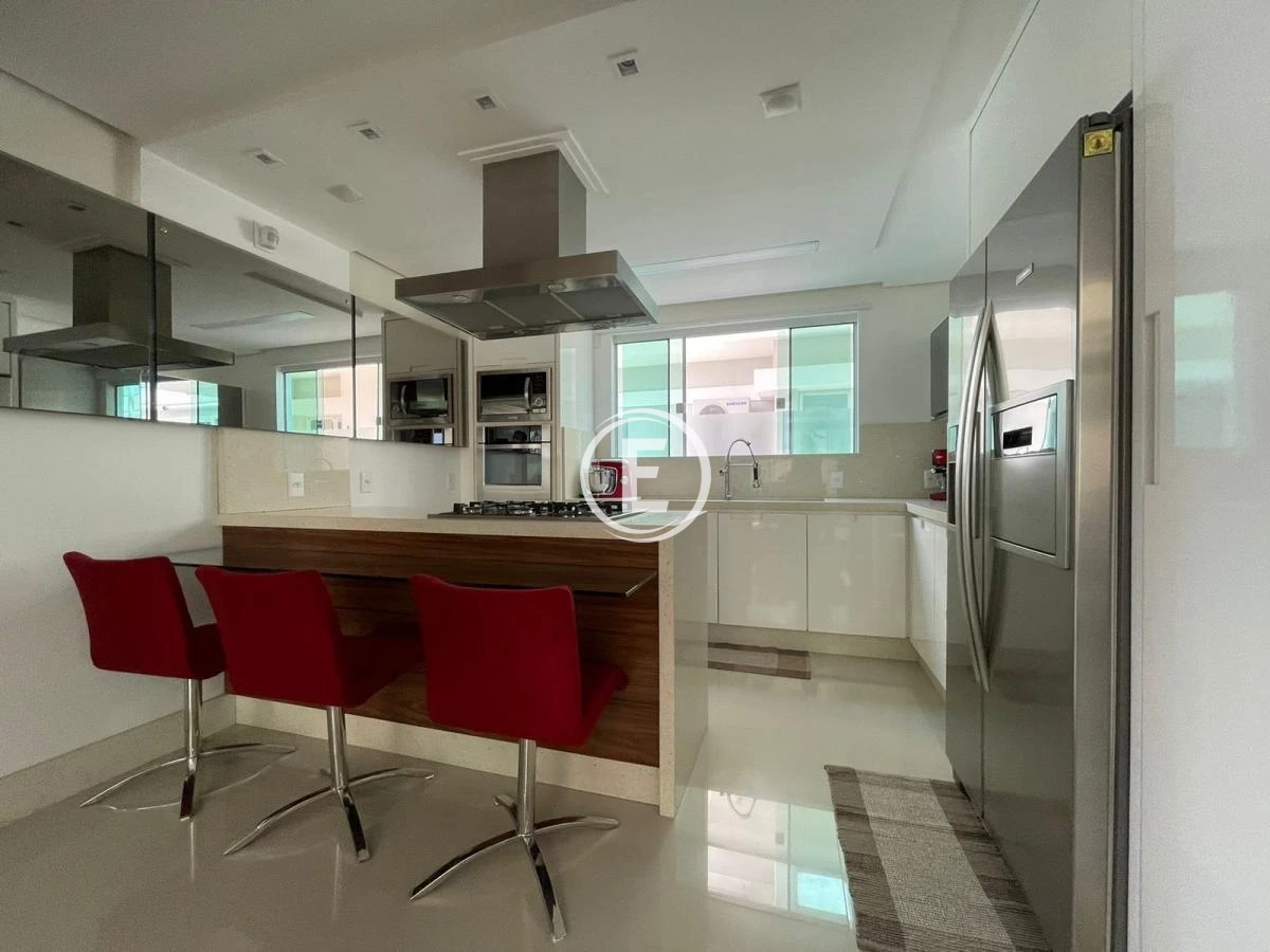 Casa em Pedra Branca, Palhoça. 3 quartos, 420m². Imagem 7 de 17