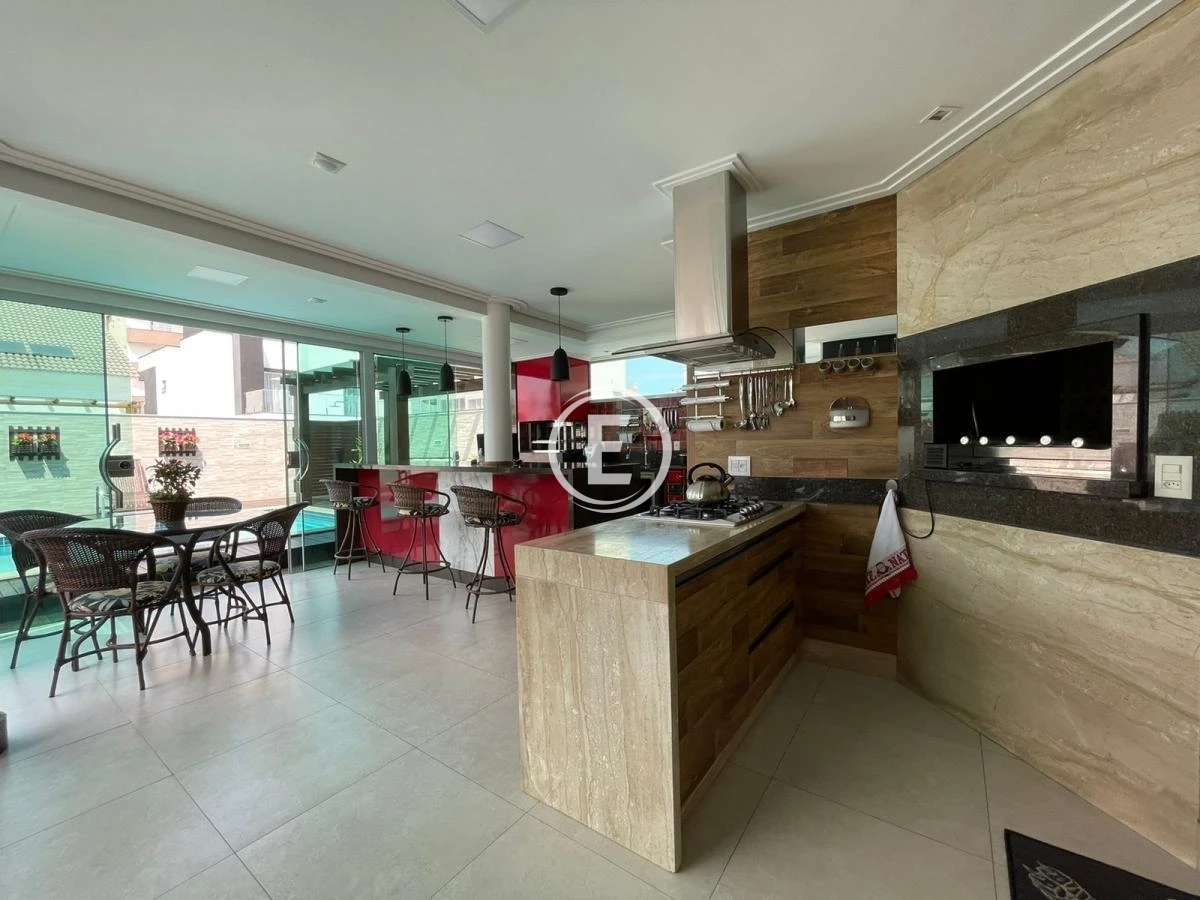 Casa em Pedra Branca, Palhoça. 3 quartos, 420m². Imagem 13 de 17