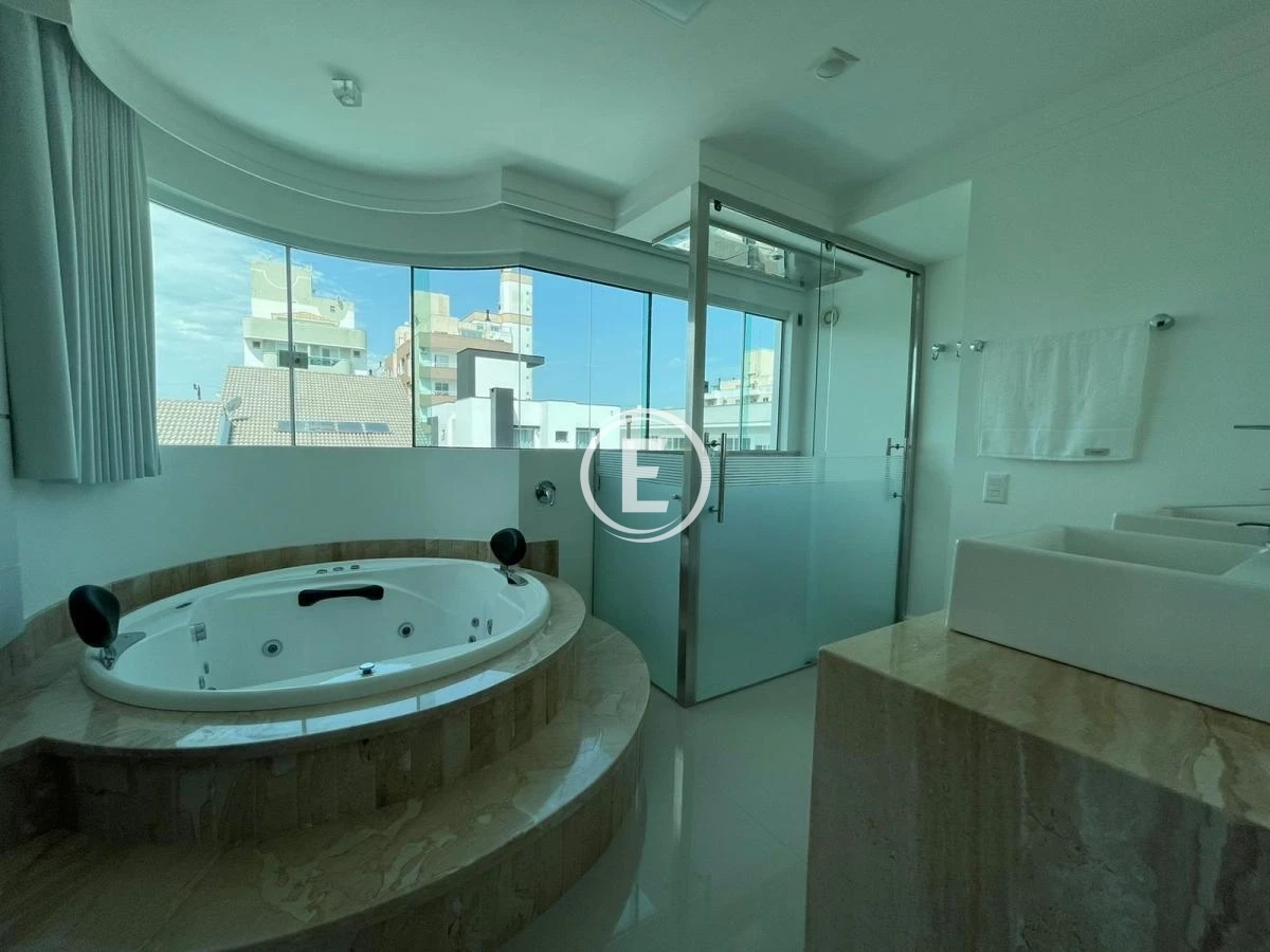 Casa em Pedra Branca, Palhoça. 3 quartos, 420m². Imagem 10 de 17