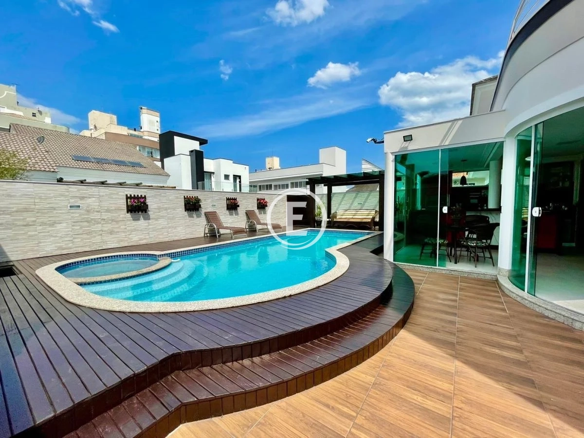 Casa em Pedra Branca, Palhoça. 3 quartos, 420m². Imagem 15 de 17