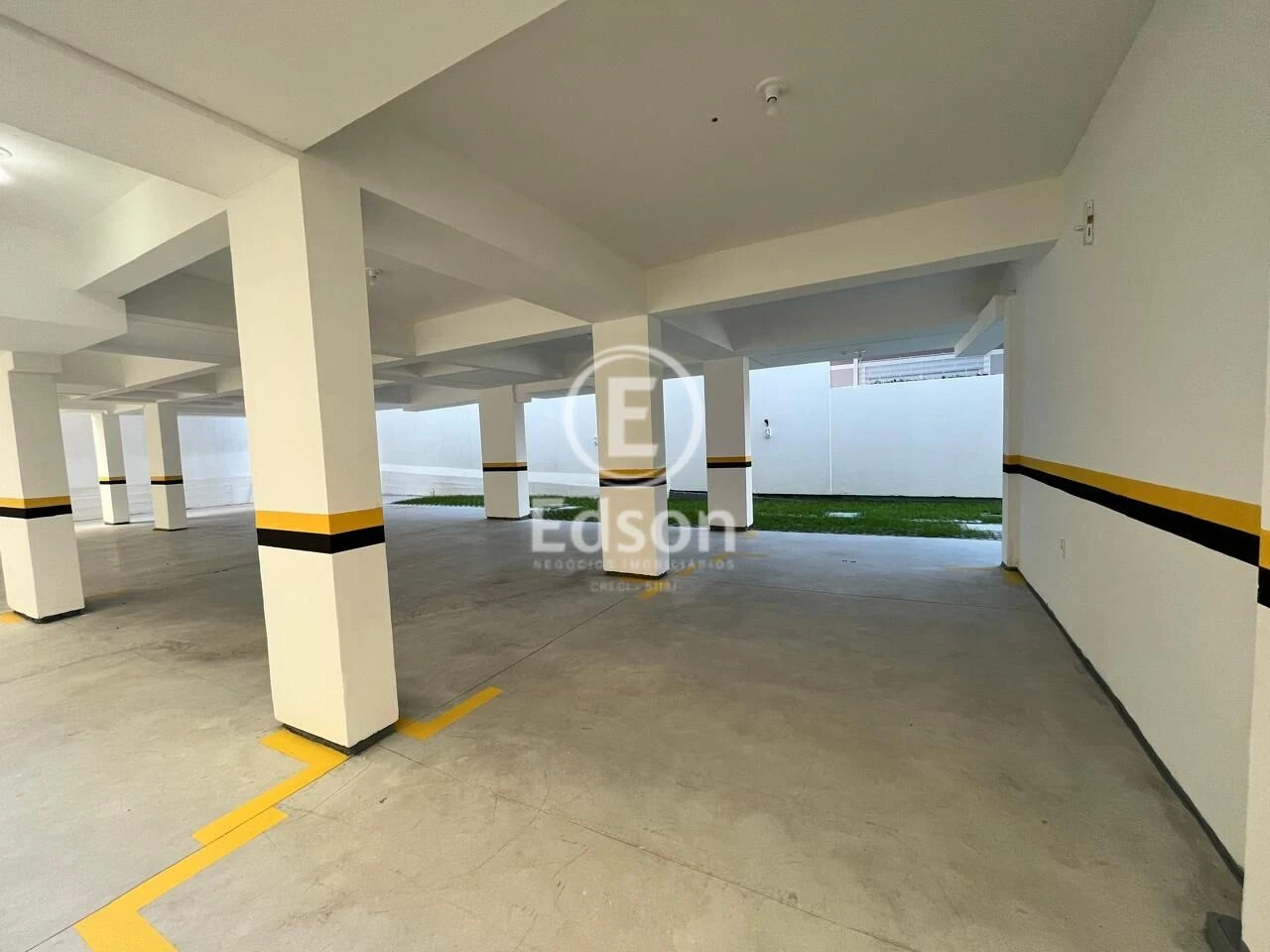 Apartamento em Flor de Nápolis, São José. 2 quartos, 78m². Imagem 4 de 11
