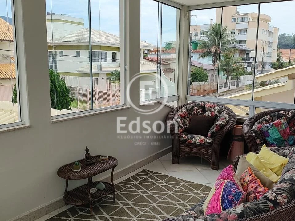Casa em Pagani, Palhoça. 3 quartos, 248m². Imagem 13 de 14