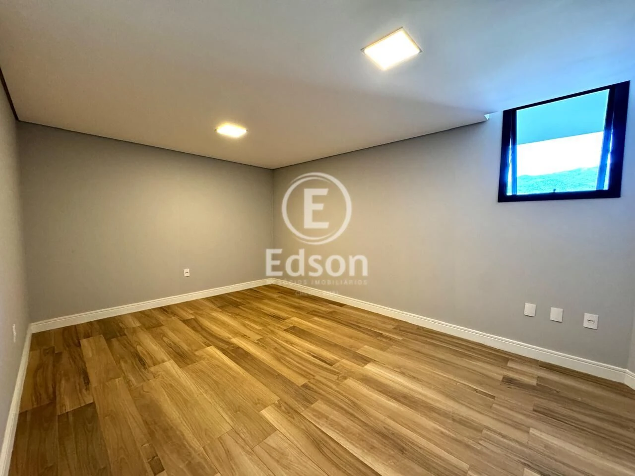 Casa em Sul do Rio, Santo Amaro da Imperatriz. 3 quartos, 529m². Imagem 8 de 14